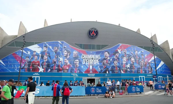 CIRCUIT A PARIS 🇫🇷 <br> SAMEDI 16 AOÛT