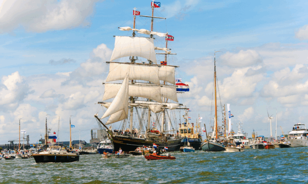 AMSTERDAM EN QUARTIER LIBRE <br> FESTIVAL DE VOILIERS (SAIL) <br> MERCREDI 20 AOÛT