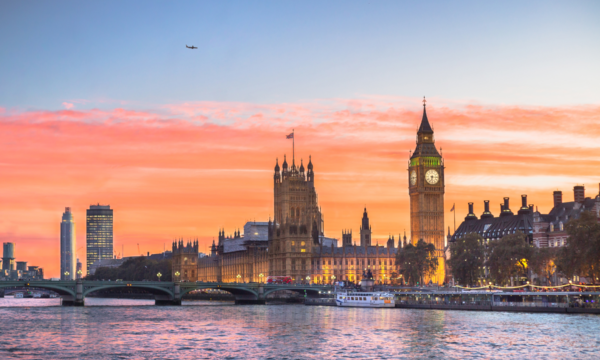 WEEK-END A LONDRES <br> WEEK-END 14-15 MAI